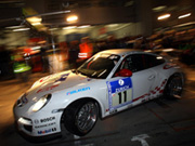 Porsche 911 GT3 RS на 24-часовой гонке Нюрбургринг- фотография №2