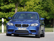 BMW F10 M5 2012 на трэке- фотография №9