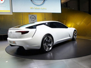 Будущее автомобилей Opel туманно- фотография №9